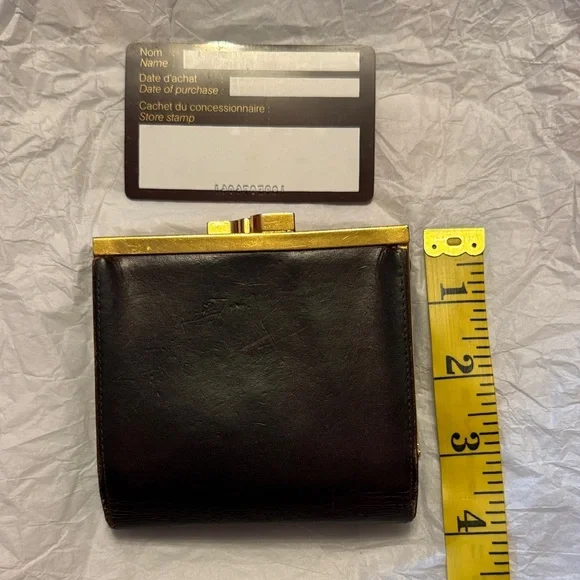 Pre-Loved Cartier Les Must Line burgundy Leather Wallet with KISS Lock Coin - Picture 16 of 16